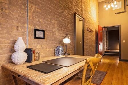 Hip Urban Loft-small Town Charm-124 Lofts #2 *